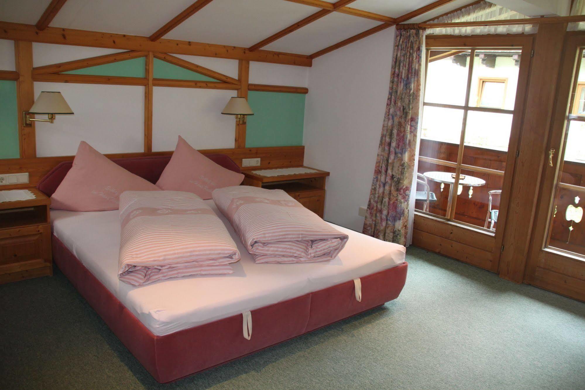 Haus Katharina, Summercard Included Kaprun Exterior foto